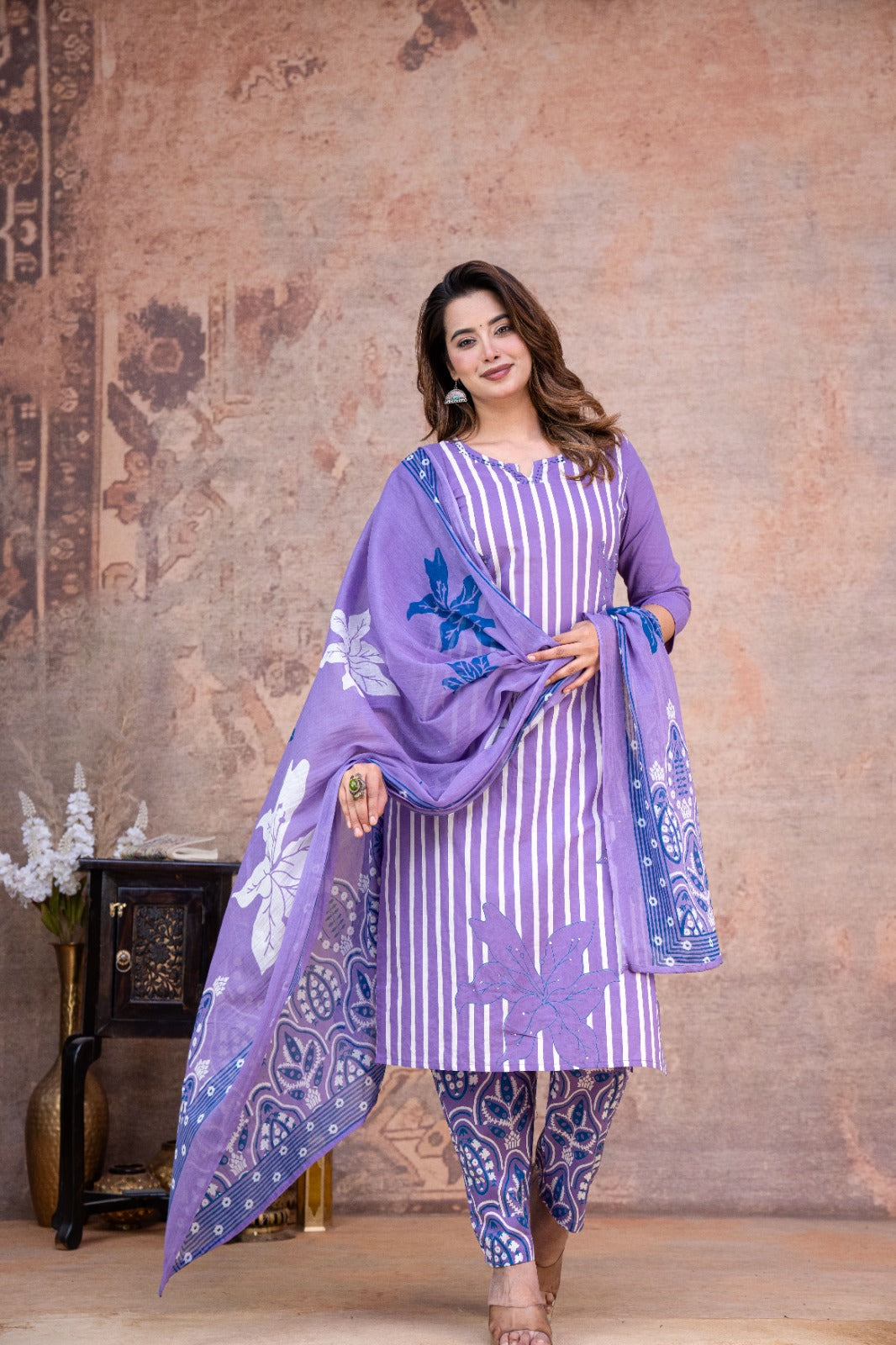 Stylish Mogra Lining Print  Kurta Pant Dupatta Cotton set